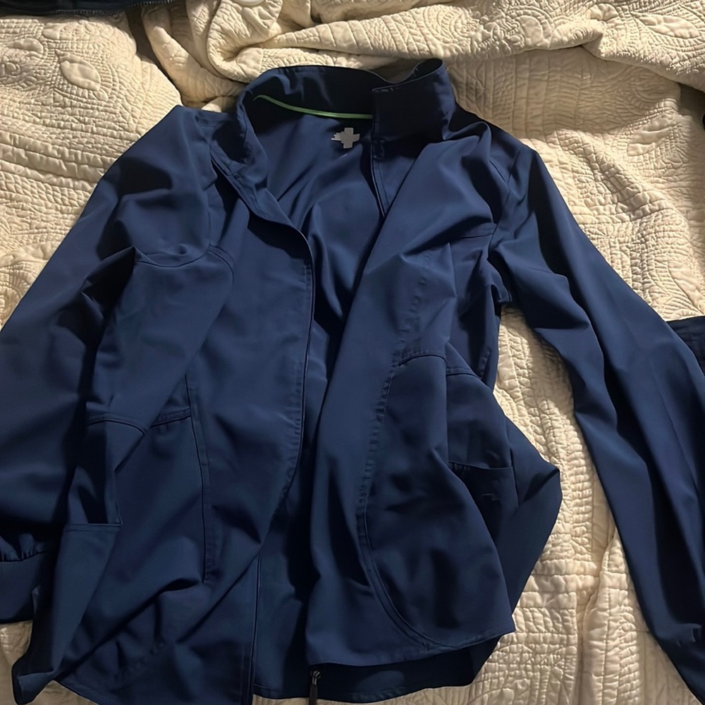 Scrub jacket